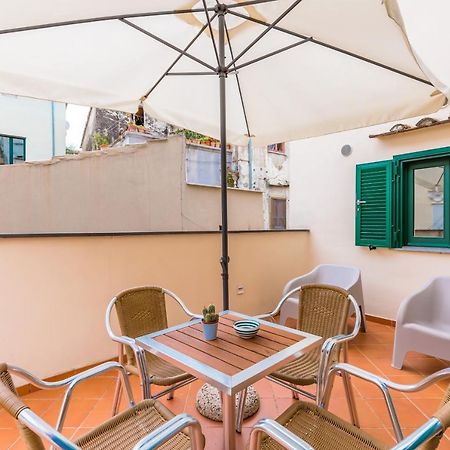 Ferienwohnung Starhost - Terazza Barbuti Salerno Exterior foto