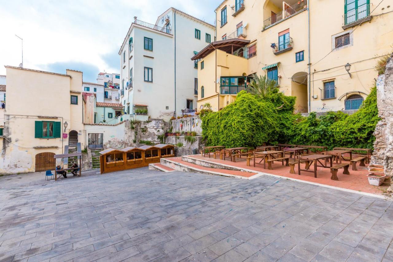 Ferienwohnung Starhost - Terazza Barbuti Salerno Exterior foto